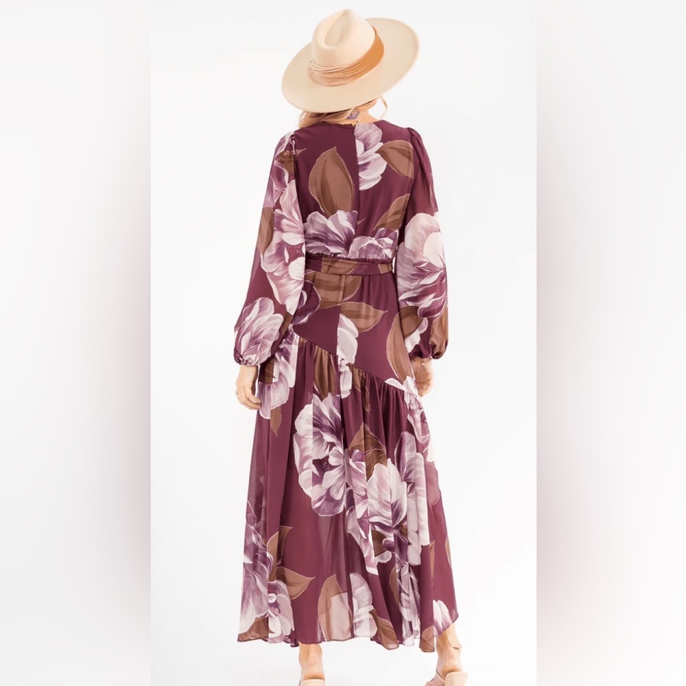 Chic Long Sleeve Floral Maxi Dress - Picture 2 of 9